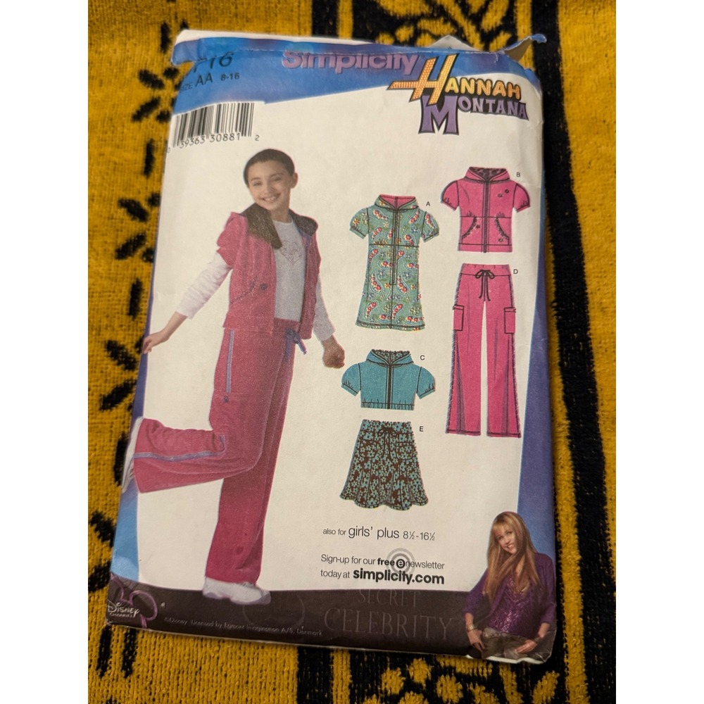 Simplicity Sewing Patterns Hannah Montana 3716 Lizzie McGuire 4568 Girls 8-16